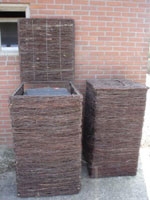 Een blik op de binnenkant van een van de containers
